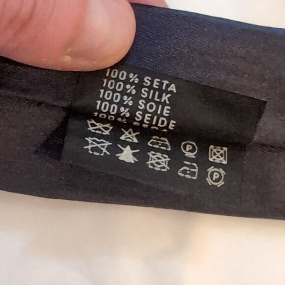 Prada Silk Gray Tie - Picture 4 of 5